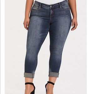 Torrid Boyfriend Jeans Medium Wash size 16R